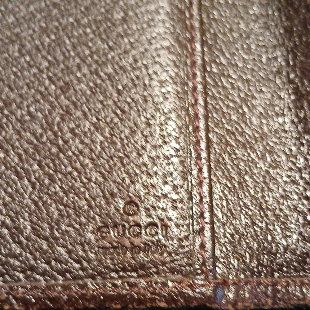 Authentic Gucci Brown Monogram Big Wallet - Picture 4 of 11